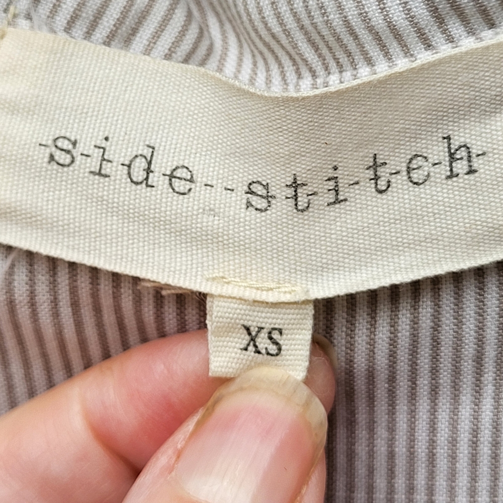Side Stitch Cream and Gray Striped Long Sleeve Pullover Top - Size XS - Picture 4 of 6